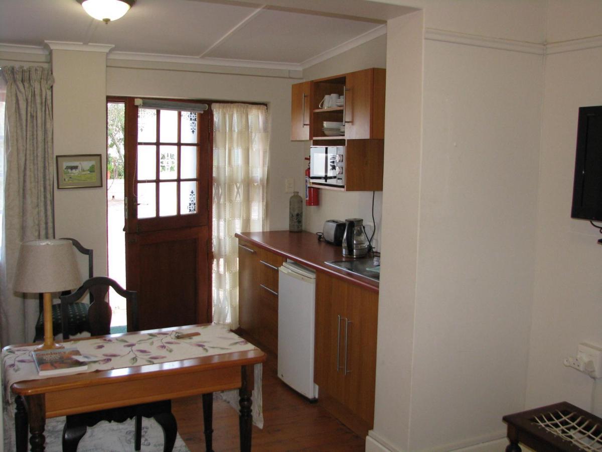 Kaiser'S B&B Grahamstown Exterior photo